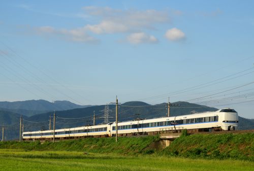 湖西線の夕刻の水田風景を行く683系特急「サンダーバード号」他(近江中庄~近江今津)