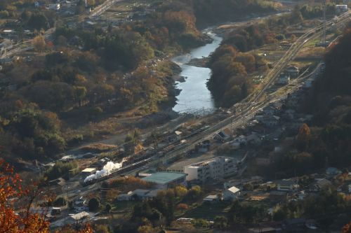 晩秋の夕方の日射しに光る白煙 - 2021年・秩父鉄道 -