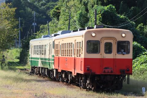小湊鐵道10-1(上総中野駅 19A キハ200 + キハ40)