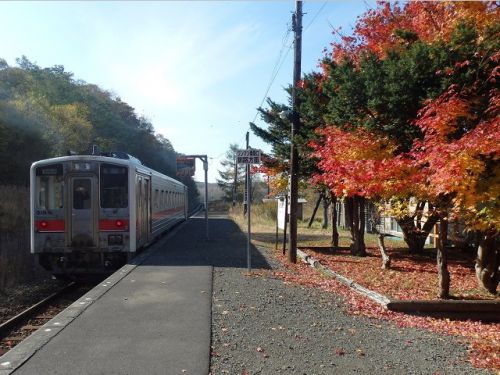 釧網本線・細岡駅から釧路湿原駅へ歩く