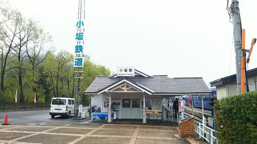 観光トロッコ ☆ ブルートレインなどを眺めながらのんびりと…【小坂鉄道レールパーク②】