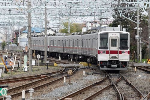 小菅の複々線を走る様々な列車達 東武の車両編 13 10030系 4R車