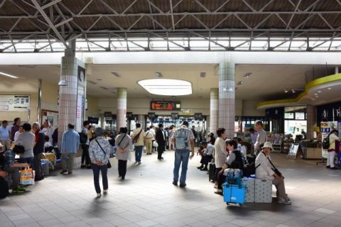 伊豆急行 伊豆高原からまさかのリゾート21乗車 伊豆急下田駅~熱海駅