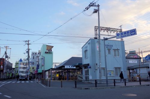 近鉄大阪線 ・ 長瀬駅前