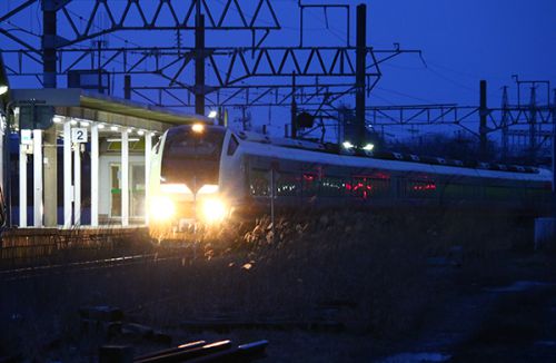 なかなかハマナス色はやってこない?特急いなほ秋田運用