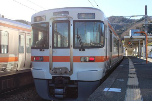 青春18きっぷで「身延線」に乗ろう! 車窓とおすすめの観光スポット、普通列車での旅のコツをご紹介します!