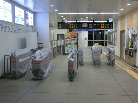 松任駅 自動改札化後の改札口を撮る(2018年1月)