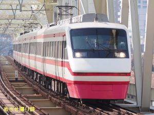 東武200系 @ 小菅駅