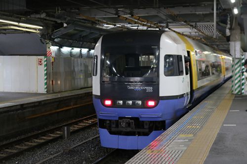 千葉駅で出会った車両たち