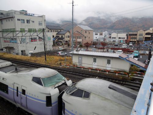 中央線茅野駅 跨線橋からの風景