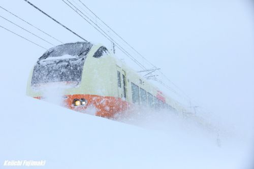 特急 ほくほく十日町雪まつり号 U102編成による代走