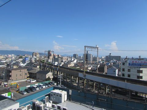 布施駅の手前で、近鉄奈良線と近鉄大阪線が合流。 【2017年08月 大阪府東大阪市】