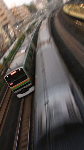 湘南新宿ライン 東十条駅付近