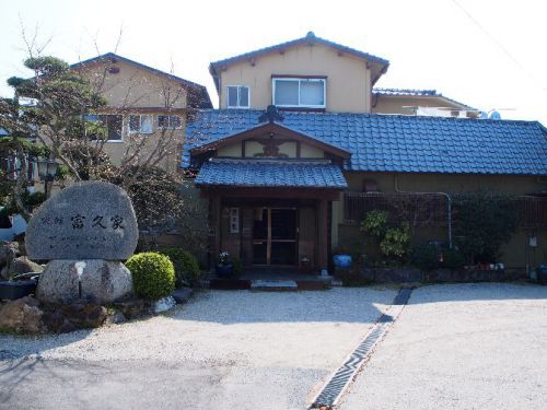 九州旅行 青春18きっぷ⑥旧唐津銀行に唐津城!唐津散策を楽しみまくる