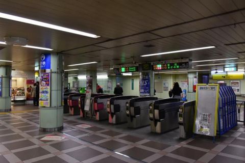 横浜市交通局地下鉄ブルーライン 上大岡駅~関内駅