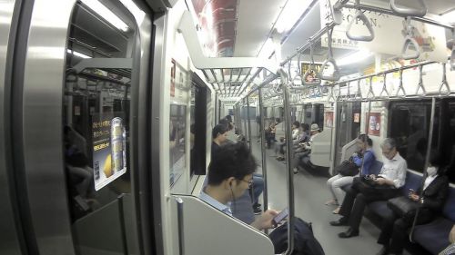 東西線九段下駅から靖国神社まで From Kudanshita station to Yasukuni Shrine