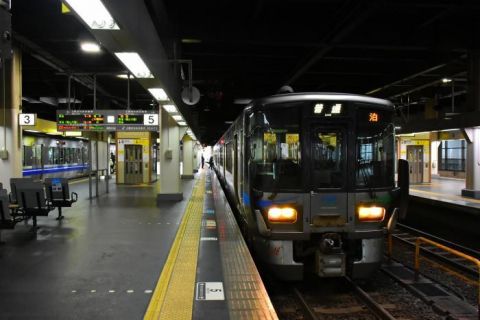 あいの風とやま鉄道 富山駅