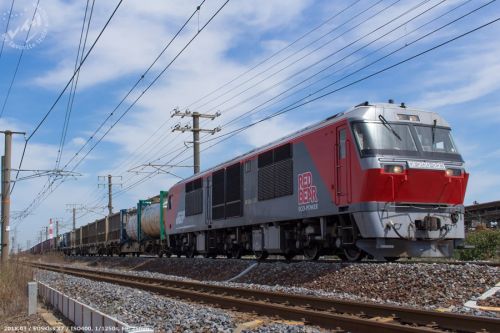 赤熊コンテナ列車がやって来た!