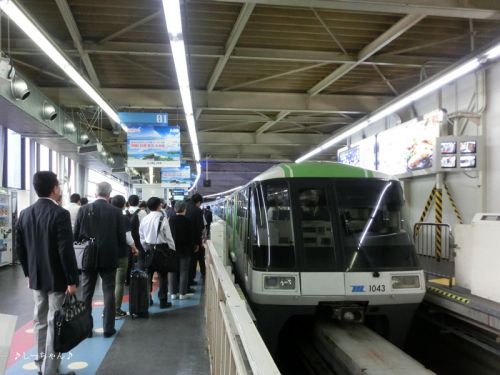 続・福岡紀行─東京モノレール羽田空港第1ビル駅にて(H30.06)