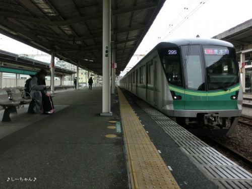 新・休日行きまーす!─ちょっぴり東京メトロ16000系電車。