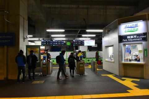 あいの風とやま鉄道 高架化された富山駅ホーム 3日目END