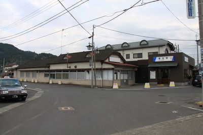 【駅・新旧??】東武佐野線・葛生駅~石灰と原人の町の終端駅!
