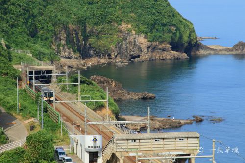 青海川駅を俯瞰