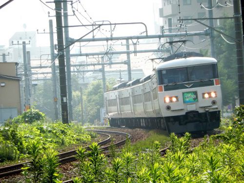 【横浜線】<惜別>185系B3編成2018年8月28日長野へ廃車回送される〜思い出の特急はまかいじ号〜お疲れ様でした。今までありがとう!