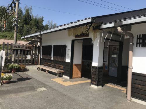 肥後伊倉駅に訪問