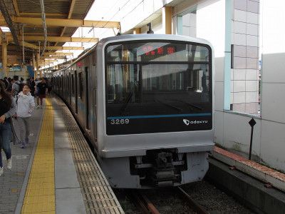 小田急3000形 小田急江ノ島線各駅停車新宿行き