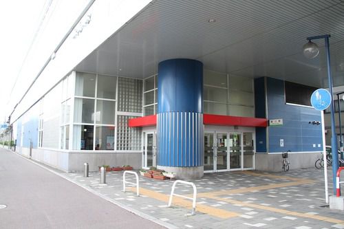 駅前広場はありません、新川駅