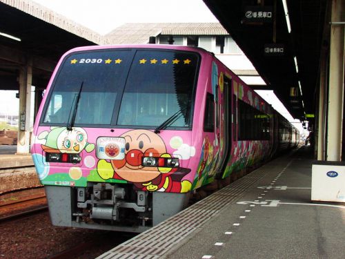 【四国フリーきっぷ・四国グリーン紀行】 JR四国の特急列車・グリーン車に乗り放題の定番フリーきっぷで四国を旅しよう!