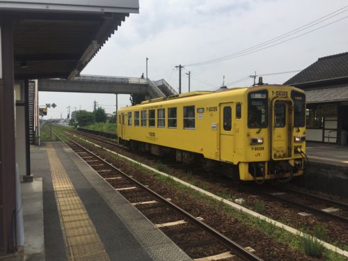 唐津線でイルミネーション列車を22日(土)~24日(月)に運行