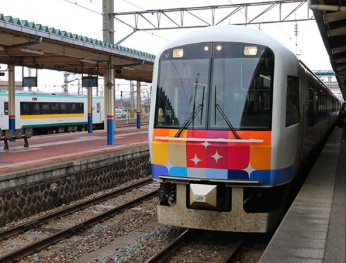きらきらうえつ最前列と特急いなほ豪華グリーン車の旅