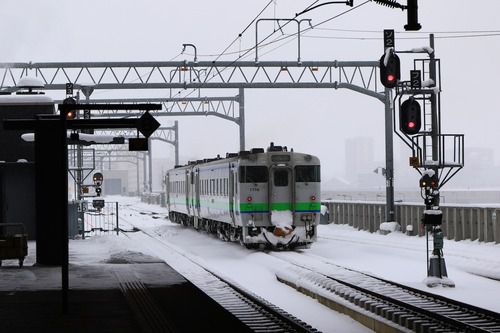 出発するワンマン列車