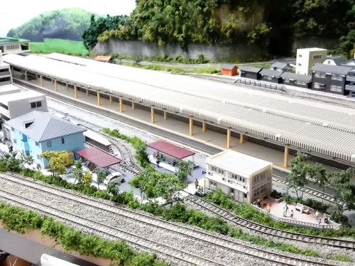 【ジオコレレイアウト製作記】新レイアウト 江ノ電和賀野駅付近の基礎工事を施行しています その5最終回完成編(^^ゞ