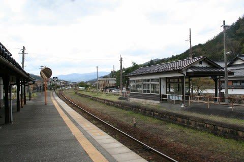 JR西日本 竹田駅
