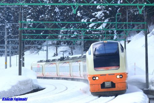 臨時特急ほくほく十日町雪まつり号 E653系U101編成 新潟へ帰る