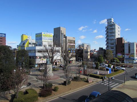首都圏内？独立した地方都市？深谷駅前の景観。　【2017年12月　埼玉県深谷市】