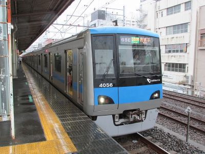 小田急4000形 JR東日本常磐線各駅停車我孫子行き(緑)