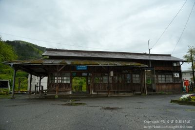 平成最後の日は花のある木造駅舎へ