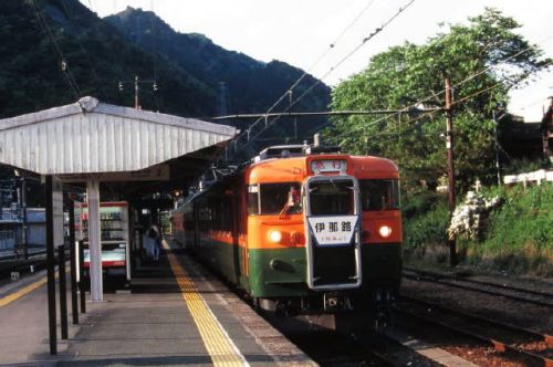 豊橋鉄道モ3100形 駅前大通の夕景 1994-05-06