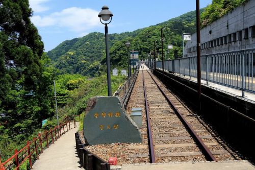 餘部「空の駅」