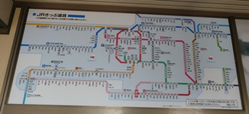 奈良公園の桜と近鉄電車