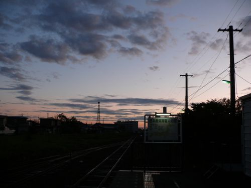 夕暮れの花咲線根室駅