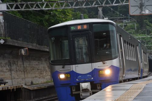 6月7日撮影 えちごトキめき鉄道 日本海ひすいラインより その3 有間川駅にて