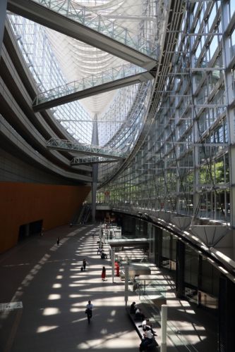 猛暑の東京駅周辺 - 2019年猛暑・ドクターイエロー -