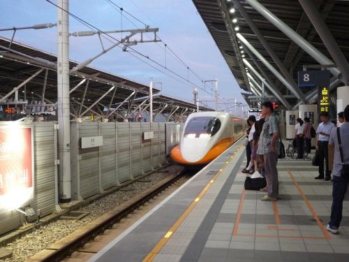 台湾新幹線、国際入札で中国メーカーを排除 新車両購入・維持に360億元 日仏独からの車両調達を想定 利用者増で