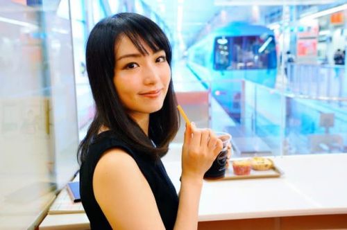鉄道アイドル伊藤桃 小田急全駅ものがたり(シンコーミュージック・エンタテイメント)