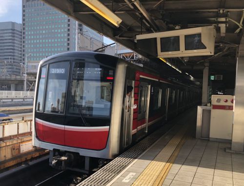新大阪駅 汽車弁当 N700A系車両の新幹線のぞみ号で汽車を冠した駅弁をいただく!